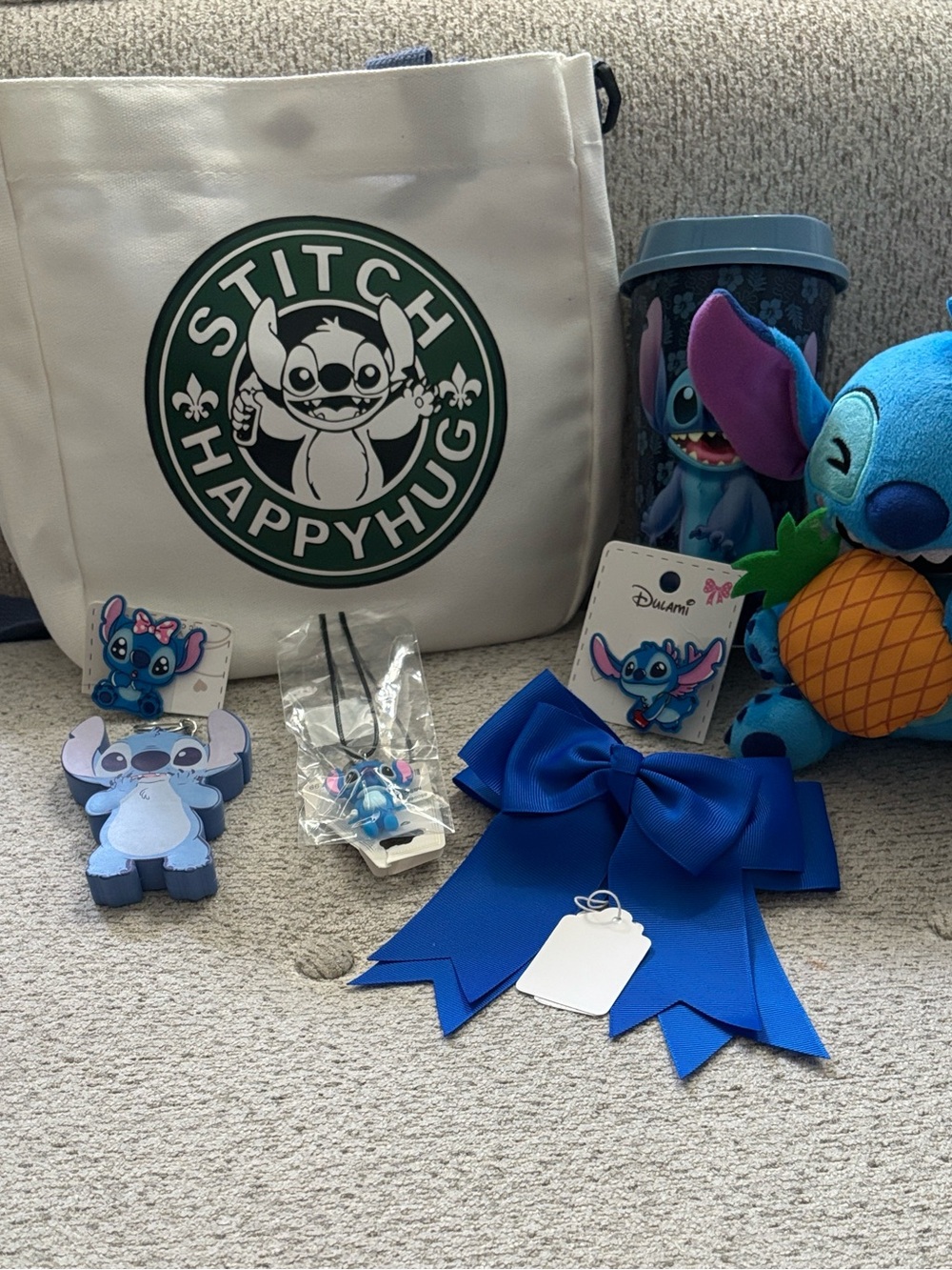Stitch HappyHug White Tote with Blue Stitch Accessories